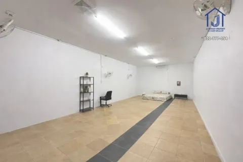 House in Nonthaburi, Thailand 3 bedrooms № 163172 - photo 5