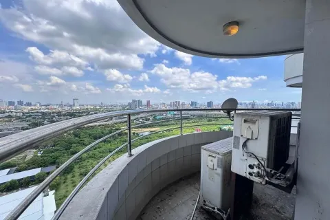 Studio in the Condo in Huai Khwang, Bangkok, Thailand  № 163174 - photo 4