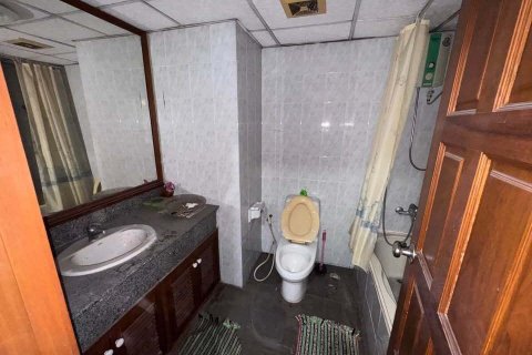 Studio in the Condo in Huai Khwang, Bangkok, Thailand  № 163174 - photo 13