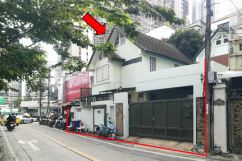 House in Khlong Toei, Bangkok, Thailand 6 bedrooms № 163169