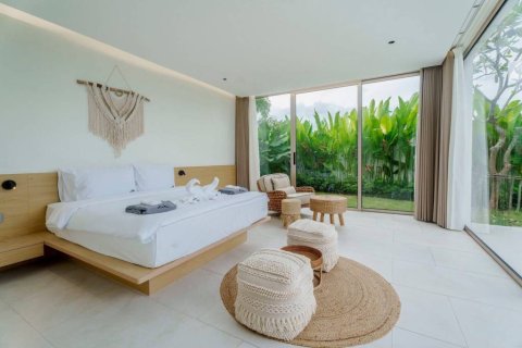 Villa in Phuket, Thailand 3 bedrooms № 146786 - photo 9