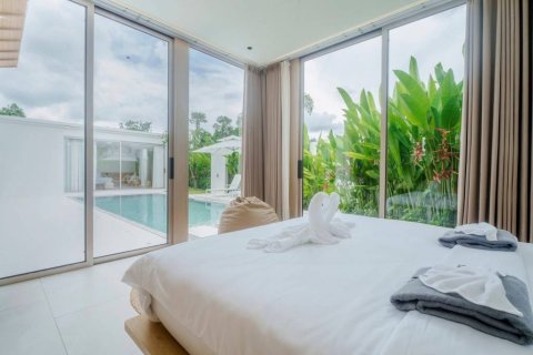Villa in Phuket, Thailand 3 bedrooms № 146786 - photo 10