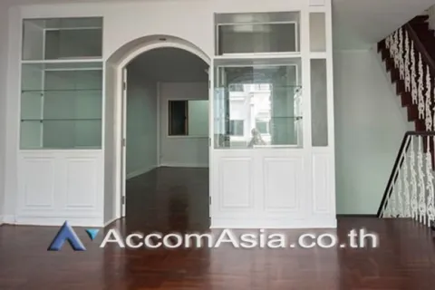 Reihenhaus in Watthana, Bangkok, Thailand 5 Schlafzimmer № 216643 - Foto 4