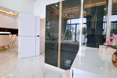 House in Bang Lamung, Thailand 3 bedrooms № 146558 - photo 9