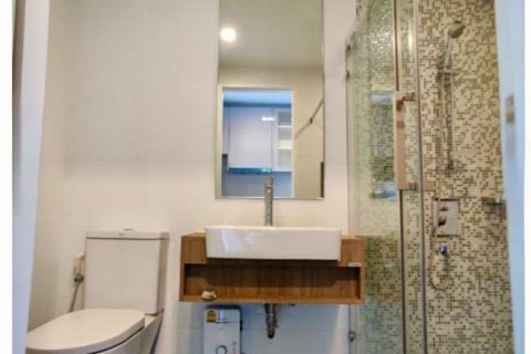 Студия в кондо в Дин Даенге, Бангкок, Таиланд № 137553 - фото 7