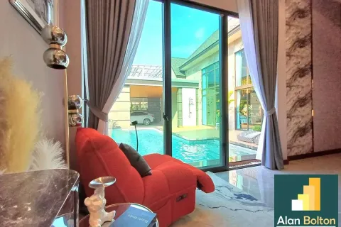 Casa de 3 dormitorios en Pattaya, Tailandia № 211412 - foto 9