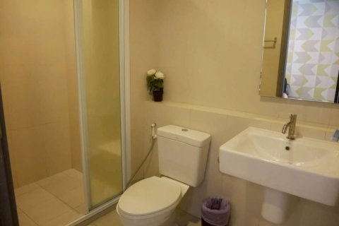 Studio dans le Condo à Pattaya, Thaïlande  № 173407 - photo 4