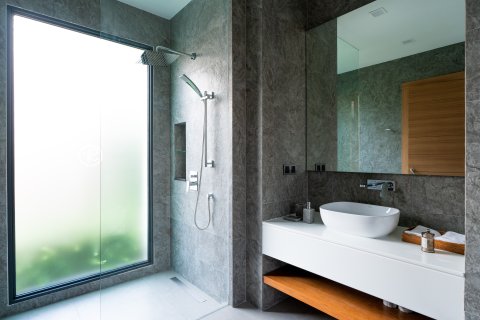 Villa in Phuket, Thailand 4 bedrooms № 173409 - photo 5