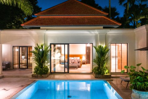 Villa in Phuket, Thailand 4 bedrooms № 173409 - photo 6