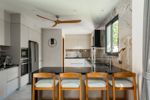 Villa in Phuket, Thailand 4 bedrooms № 173409 - photo 14