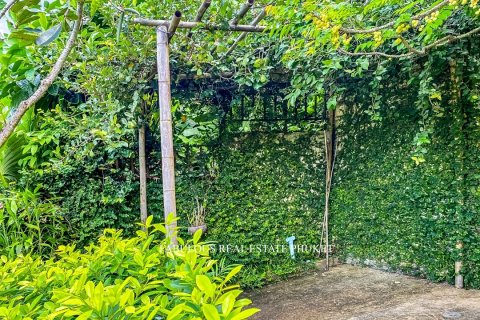 Villa in Kata, Thailand 6 bedrooms № 179678 - photo 10