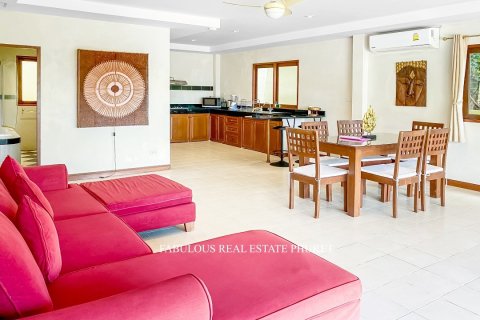 Villa in Kata, Thailand 6 bedrooms № 179678 - photo 6