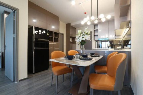 Кондоминиум с 2 спальнями в Пхракханонге, Бангкок, Таиланд № 150451 - фото 3