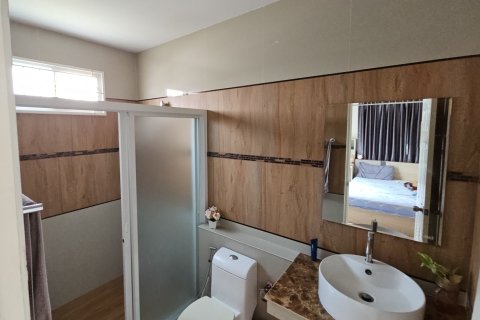 House in Pattaya, Thailand 3 bedrooms № 147347 - photo 14