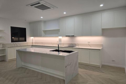 Вилла в Пхукете, Таиланд с 5 спальнями  № 167182 - фото 9