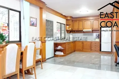 Haus in Pattaya, Thailand 5 Schlafzimmer № 213878 - Foto 9