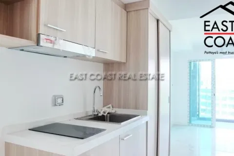 Estudio en el condominio en Pattaya, Tailandia № 213876