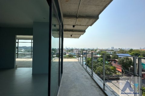 Gewerbeimmobilie in Suan Luang, Bangkok, Thailand 1000 m2 № 216936 - Foto 7