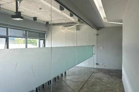 Gewerbeimmobilie in Suan Luang, Bangkok, Thailand 1000 m2 № 216936 - Foto 4