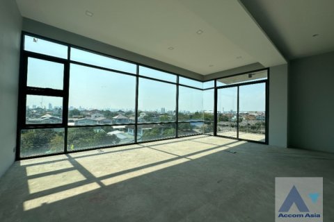 Gewerbeimmobilie in Suan Luang, Bangkok, Thailand 1000 m2 № 216936 - Foto 2