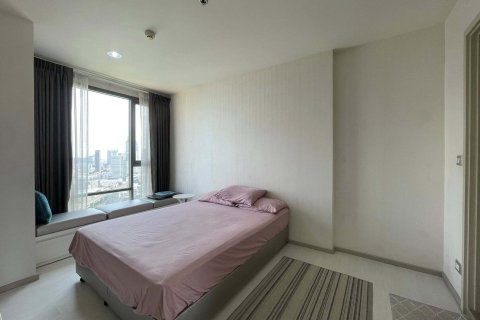 Студия в кондо в Клонг Тоэй, Бангкок, Таиланд № 164632 - фото 3