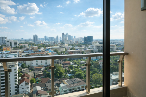 Studio in the Condo in Sathon, Bangkok, Thailand  № 164633 - photo 7