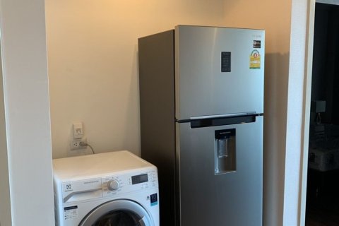 Студия в кондо в Сатхоне, Бангкок, Таиланд № 164633 - фото 4