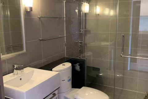 Студия в кондо в Сатхоне, Бангкок, Таиланд № 164633 - фото 5