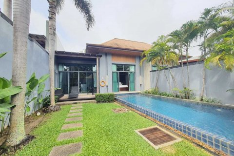 Villa in Phuket, Thailand 2 bedrooms № 145513 - photo 3