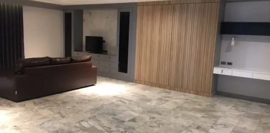 Condo in Watthana, Bangkok, Thailand, 3 bedrooms  № 160709