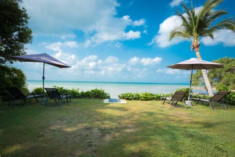 Villa à Surat Thani, Thaïlande 4 chambres № 172751 - photo 4