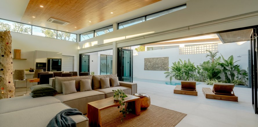 Вилла в Пхукете, Таиланд с 4 спальнями  № 150007