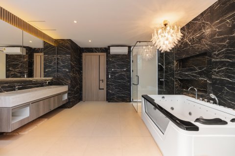 Вилла в Паттайе, Таиланд с 6 спальнями  № 144682 - фото 23