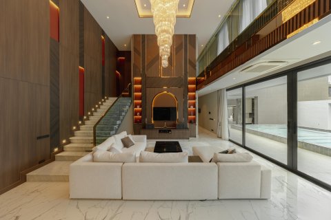 Вилла в Паттайе, Таиланд с 6 спальнями  № 144682 - фото 2