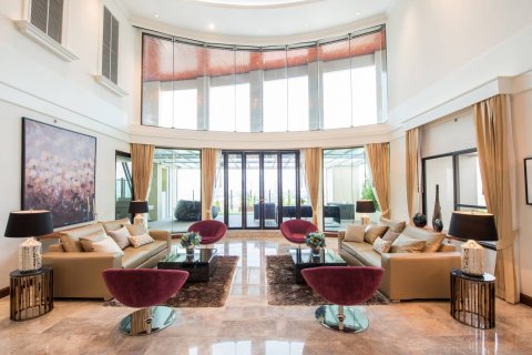 Penthouse in Bangkok, Thailand 4 bedrooms № 181210 - photo 2