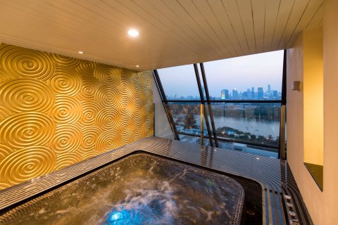 Penthouse in Bangkok, Thailand 4 bedrooms № 181210 - photo 28