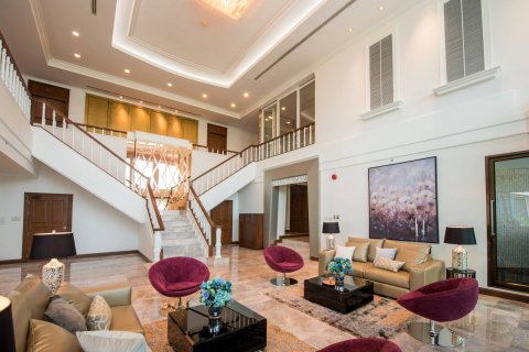 Penthouse in Bangkok, Thailand 4 bedrooms № 181210 - photo 11