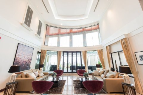 Penthouse in Bangkok, Thailand 4 bedrooms № 181210 - photo 3