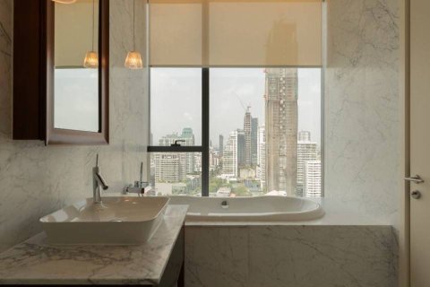 Condo in Bangkok, Thailand, 2 bedrooms  № 181208 - photo 9
