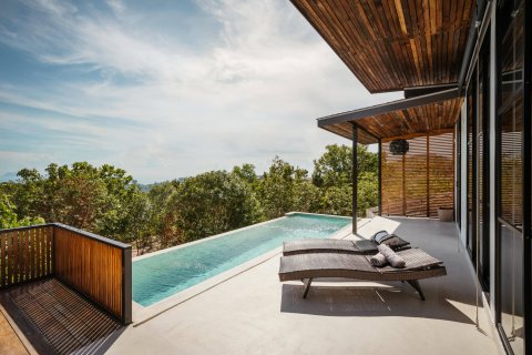 Вилла в Сураттхани, Таиланд с 6 спальнями  № 155824 - фото 3