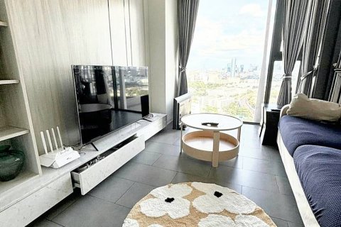 Condo in Bangkok, Thailand, 2 bedrooms  № 114478 - photo 1