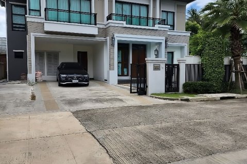 House in Bang Khae, Bangkok, Thailand 4 bedrooms № 155983