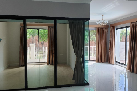 House in Bang Khae, Bangkok, Thailand 4 bedrooms № 155983 - photo 2