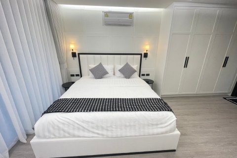Studio dans le Condo à Kathu, Thaïlande  № 155987 - photo 4