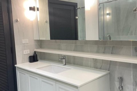 Studio dans le Condo à Kathu, Thaïlande  № 155987 - photo 11