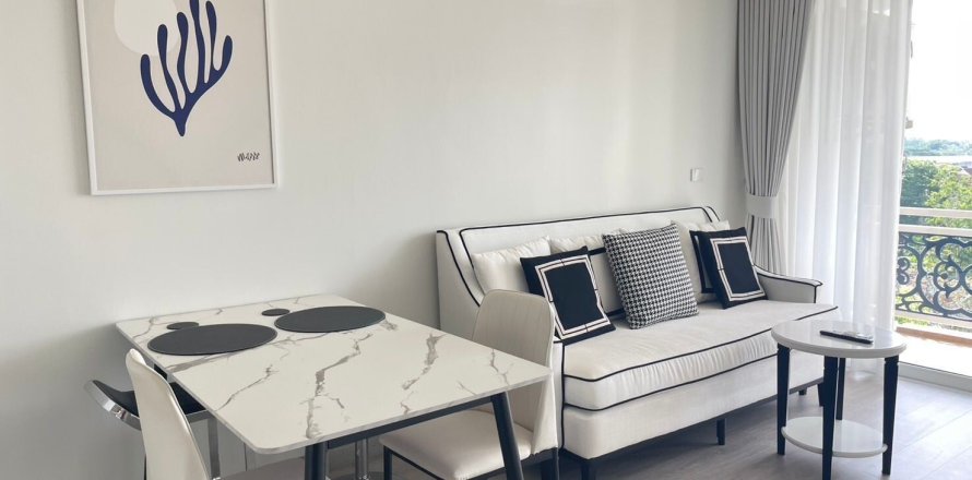 Studio dans le Condo à Kathu, Thaïlande  № 155987