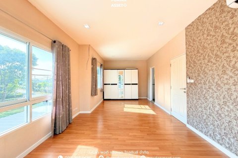 Дом в Ратхум Тхани, Таиланд с 3 спальнями  № 155986 - фото 4