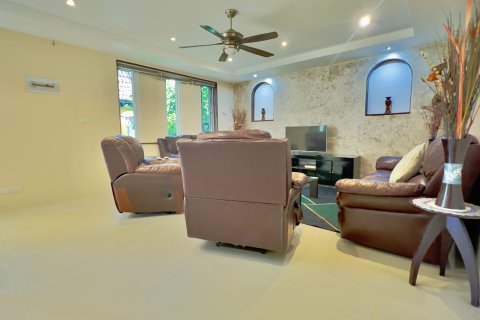 Villa à Pattaya, Thaïlande 3 chambres № 171563 - photo 10