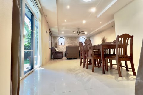 Villa à Pattaya, Thaïlande 3 chambres № 171563 - photo 7