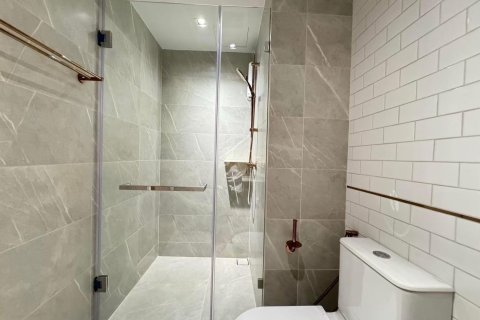 Studio dans le Condo à Watthana, Bangkok, Thaïlande  № 171564 - photo 6